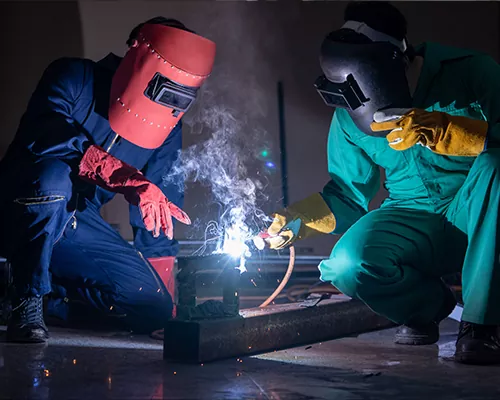 Roupas de proteção para operações de soldagem elétrica